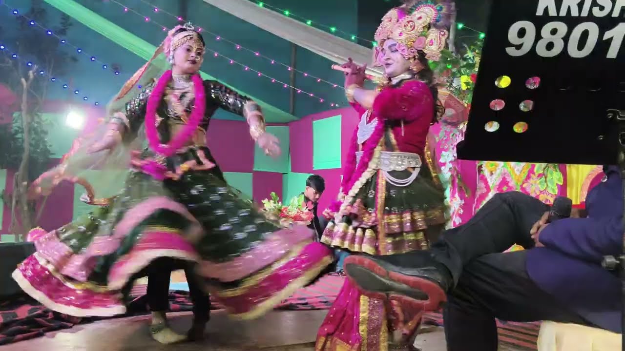 January 2, 2026//Kali latka Le ghunghrale Bal//Radha Krishna dance video #bhakti #dance #jhanki #sra
