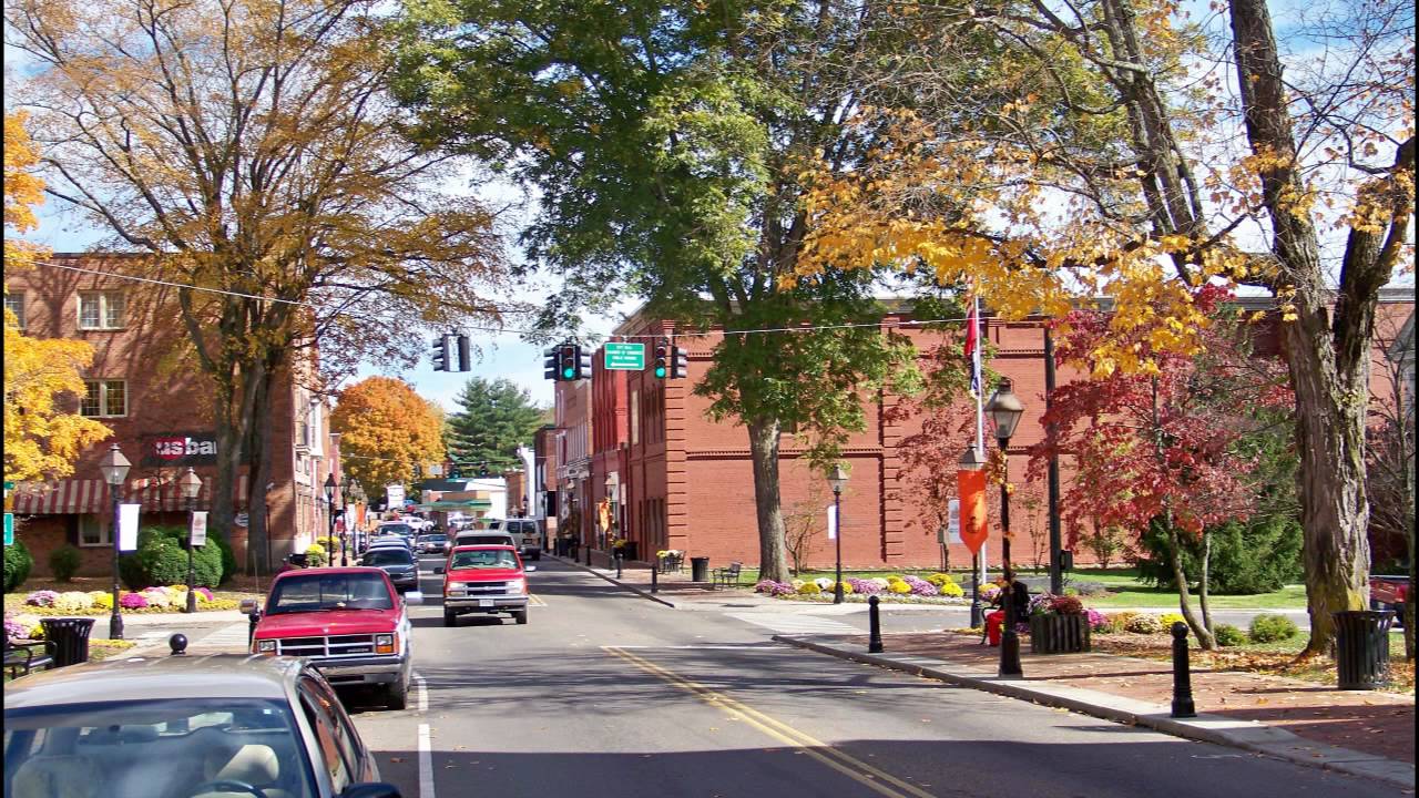 Kenny Chesney - Back where I come from - Rogersville, Tn