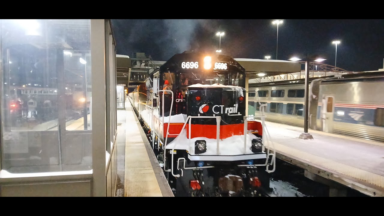 RARE MUST-SEE CT RAIL GP40 6696 Saves Metro North locomotive 222 at croton Harmon