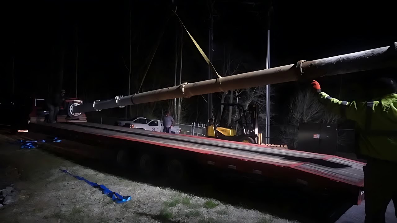 I lifted a GIANT Water Pipe! | Mobile Crane