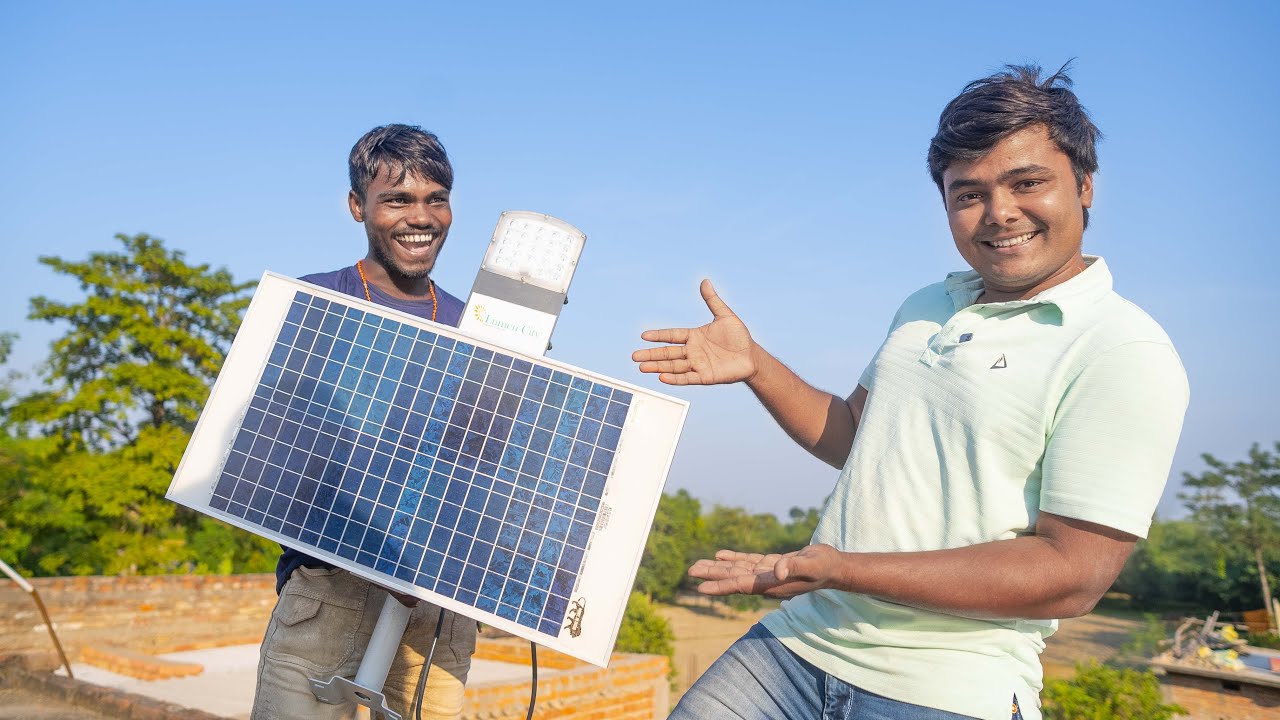 गाँव मे लगाया Solar Street Light