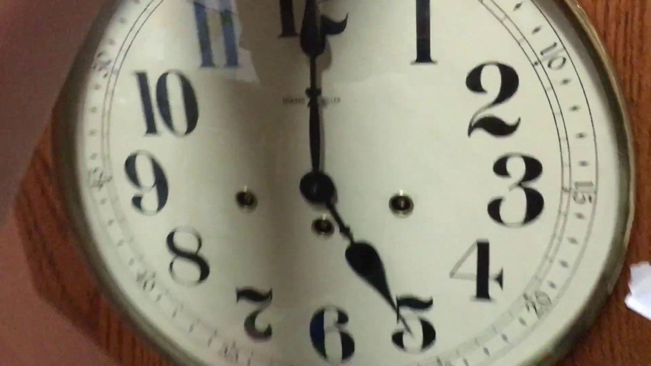 In-depth look at a Howard Miller 612-533 Regulator wall Clock