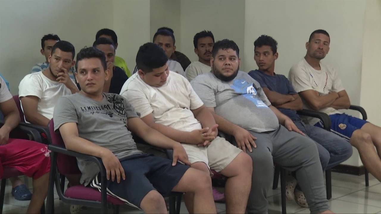 Capturados por caso alcaldía de Apopa enfrentan audiencia @SilviaHdezTCS