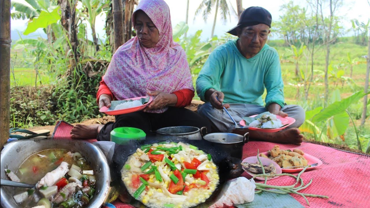 Masakan Kampung Sop Lompong Ayam Dan Tumis Jamur Barat