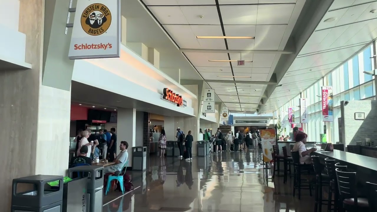 Tulsa, Oklahoma - Airport Walk Thru