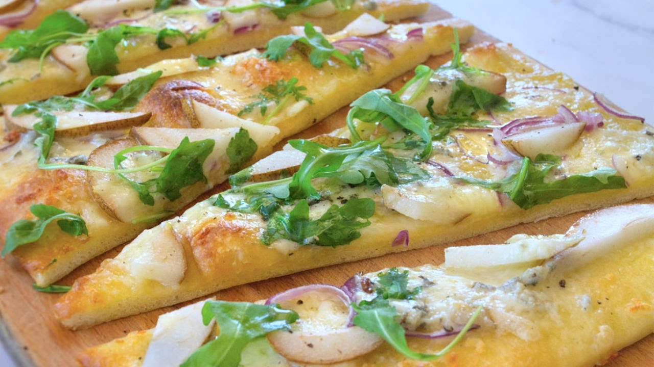 How to Make Gorgonzola Pizza With Pear and Red Onion