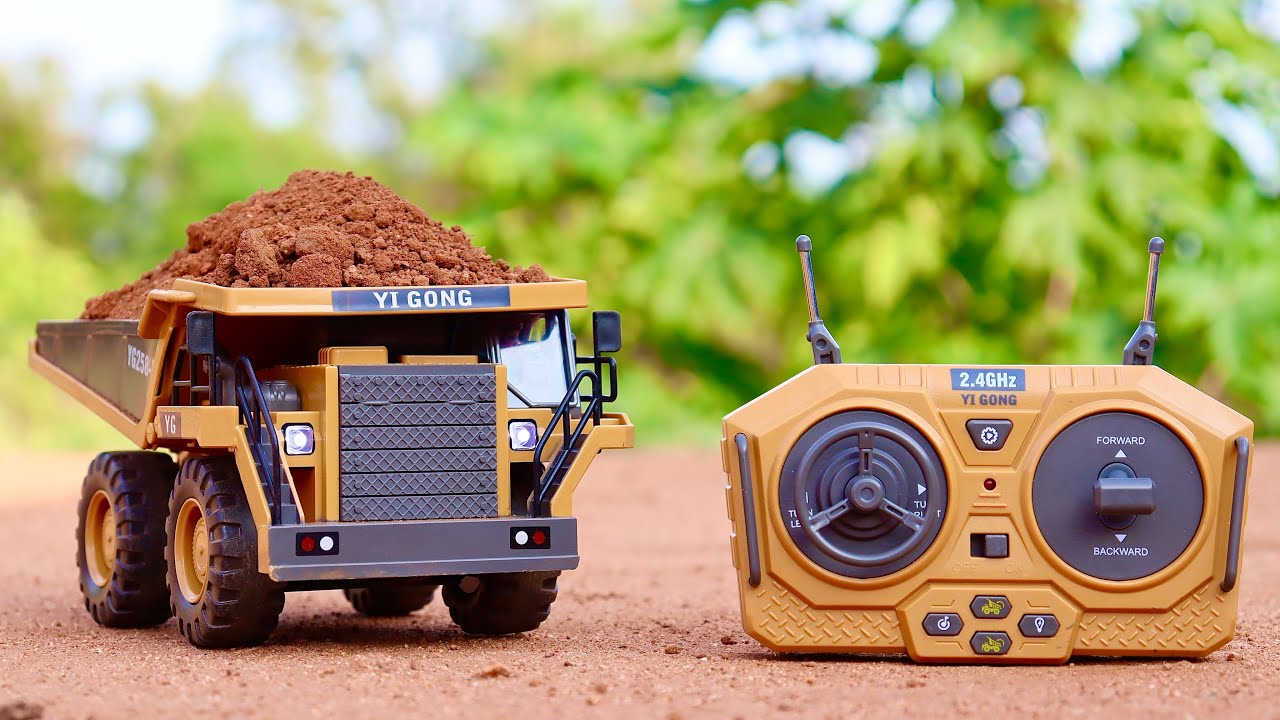 Black Foru RC Dump Truck, 1:24 Scale Remote Control Dump Truck, 2.4GHz 9 Channel RC Truck