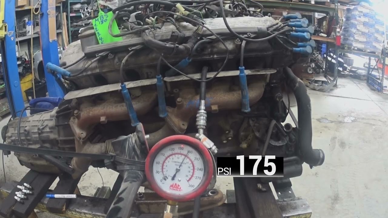 1984 BMW 633 CSI (E24) 3.2L M30 Compression test