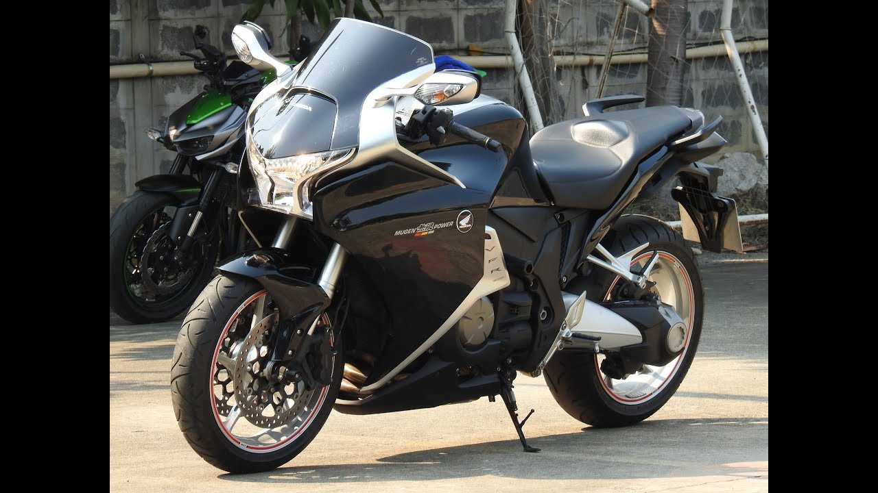 รีวิว - Honda VFR 1,200F