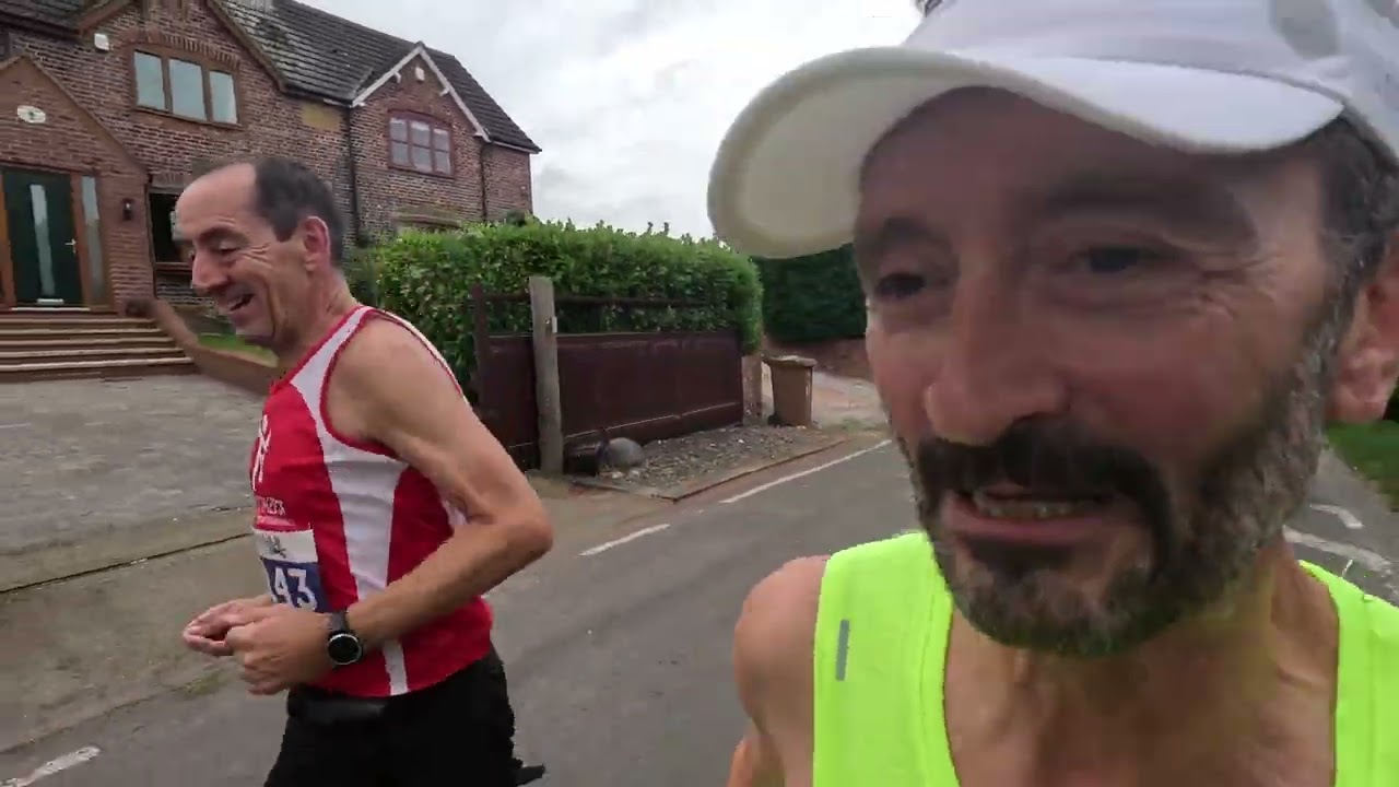 HOT and HILLY South Cheshire 20 Mile Race // Berlin Marathon Training