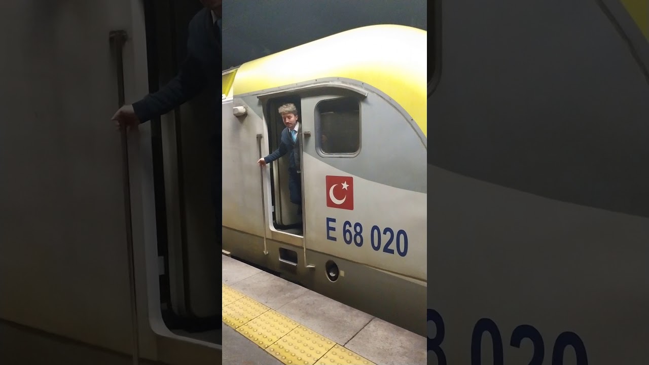 56548 BUHARLI LOKOMOTİFİ MARMARAY TÜP TÜNELDEN GEÇİYOR