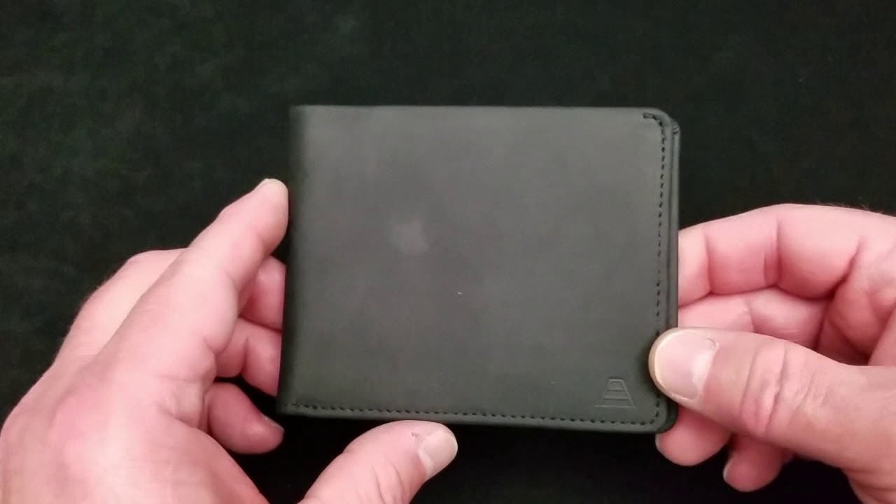 Andar Leather Diplomat traditional bi-fold wallet