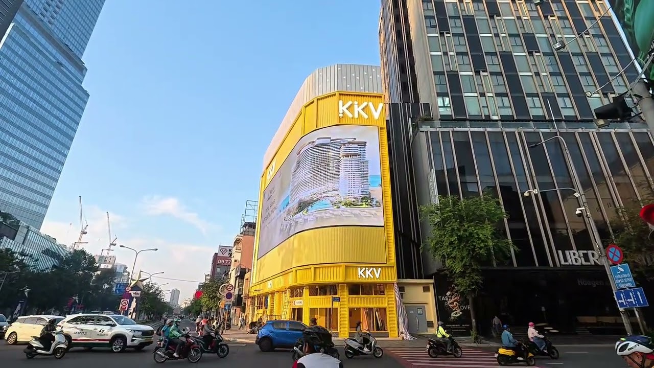 1 vòng trung tâm thành phố HCM ngày 19○C