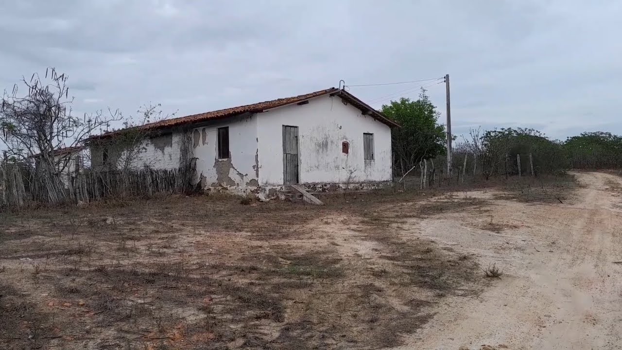 Mostrando a casa do meu tio zezinho a pedido da minha prima Maria José 