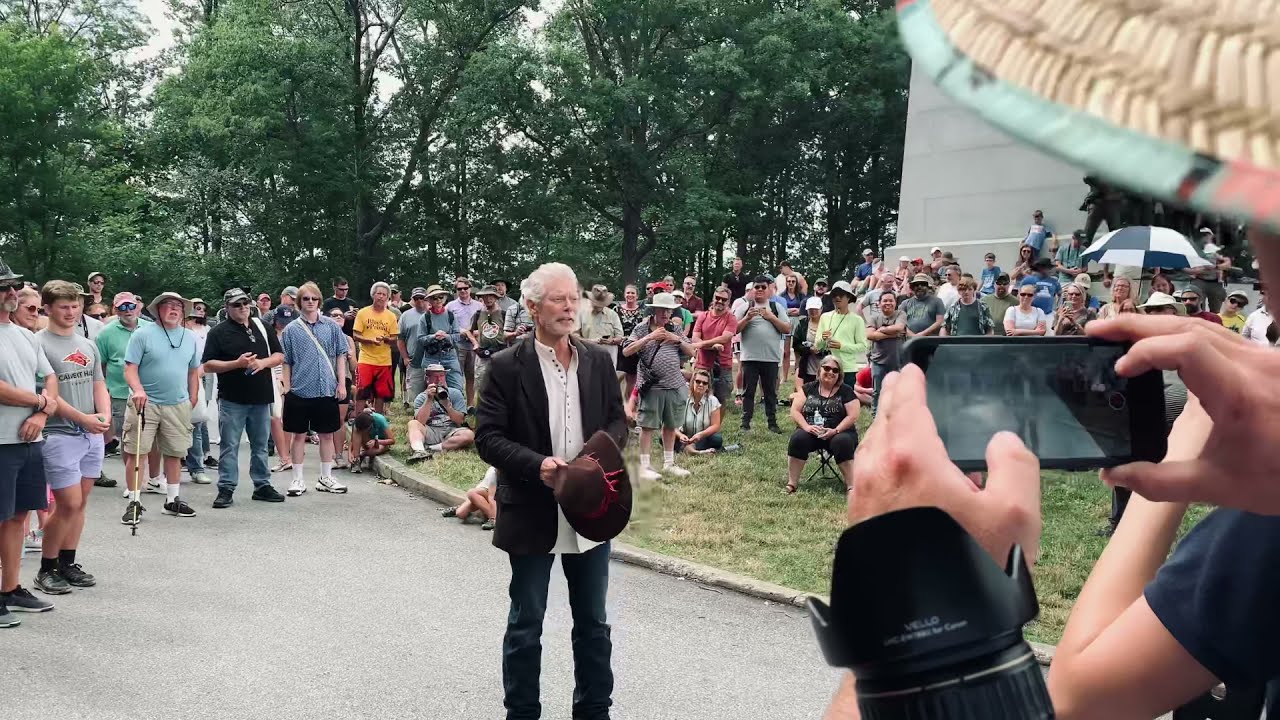 Stephen Lang Gives Matt Atkinson’s Brigade A Pep Talk | Addressing Gettysburg