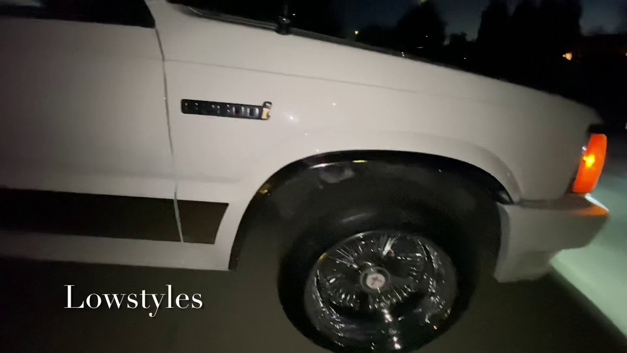 Lowstyles Custom Audio Sound System Mazda B2600i Mini-Truck