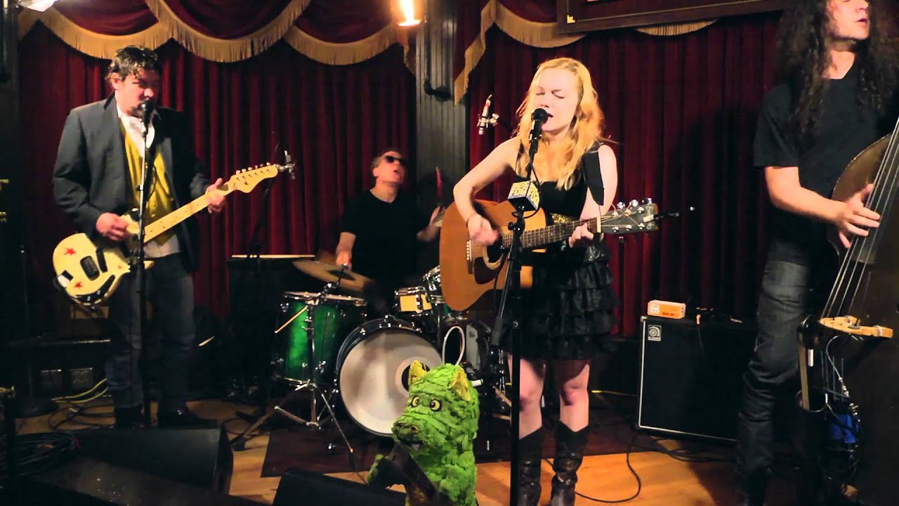 Lydia Loveless 