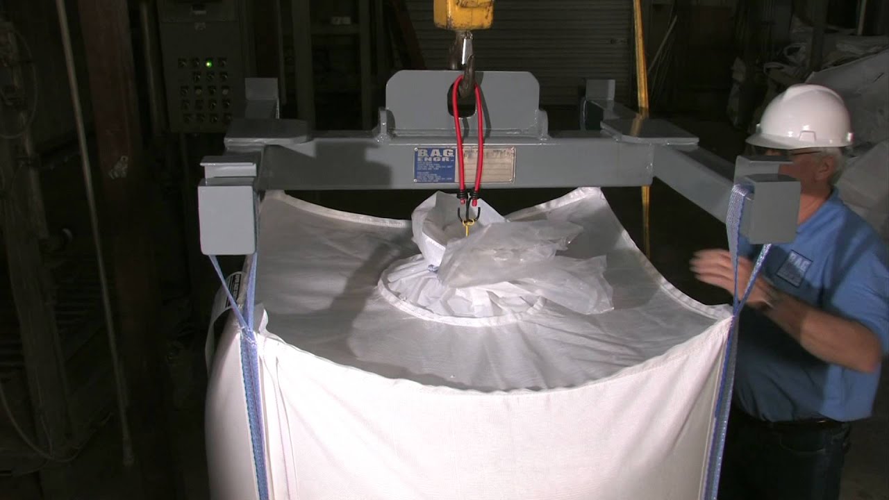 Discharging a Super Sack Container with a Liner