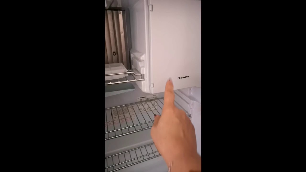 Caravane ERIBA Touring 530 Rockabilly vidéo en Français