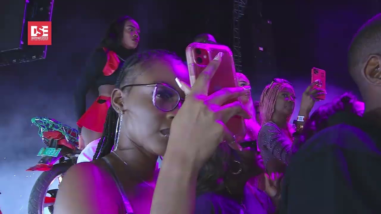 Vybz Kartel ft Lisa Hyper - Freedom Street