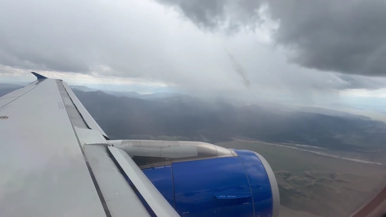 Jackson Hole Airport Full Approach and Landing United Airbus A319 Wyoming | Hypnotic Ambient Music