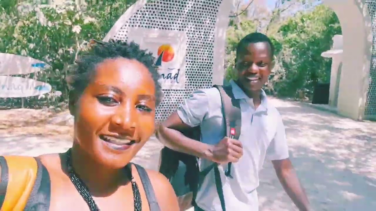 SPENT A DAY WITH ME WHILE I GO DIVING IN DIANI || DISCOVER SCUBA DIVING THROUGH THIS SEASASSYSTORIES