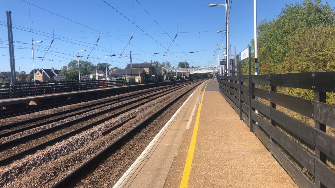 East Coast Main Line Trains at Biggleswade and Sandy on September 21st 2019