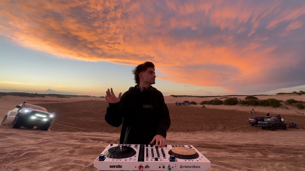 House Music Sunset Mix in the Desert