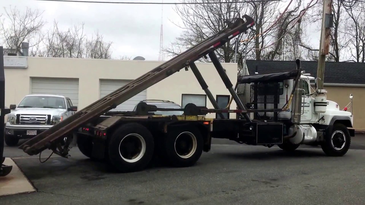 Casella Waste Services 4203 ~ Mack RD American Rolloff