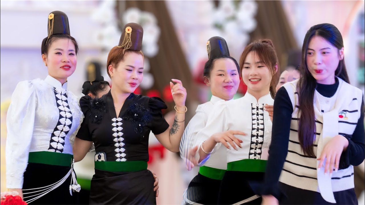 CHỊ EM BẢN BAI NHẢY NHIỆT TÌNH TẠI - ĐÁM CƯỚI NGƯỜI THÁI ĐEN - CÔ DÂU ÁNH XUYÊN & CHÚ RỂ DUY LÂM