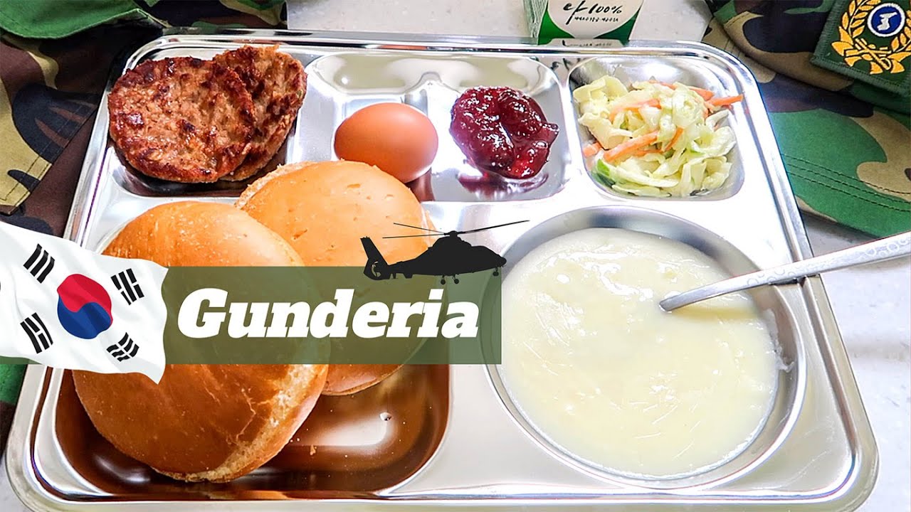 Korea's MANDATORY Military Burger - GUNDERIA! | 군대리아