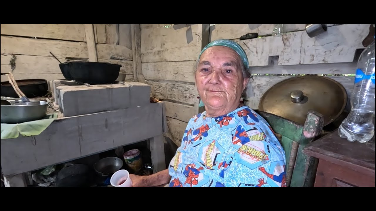 Cocinando HABICHUELAS CON DULCE en casa de Amantina. Campo de Jarabacoa