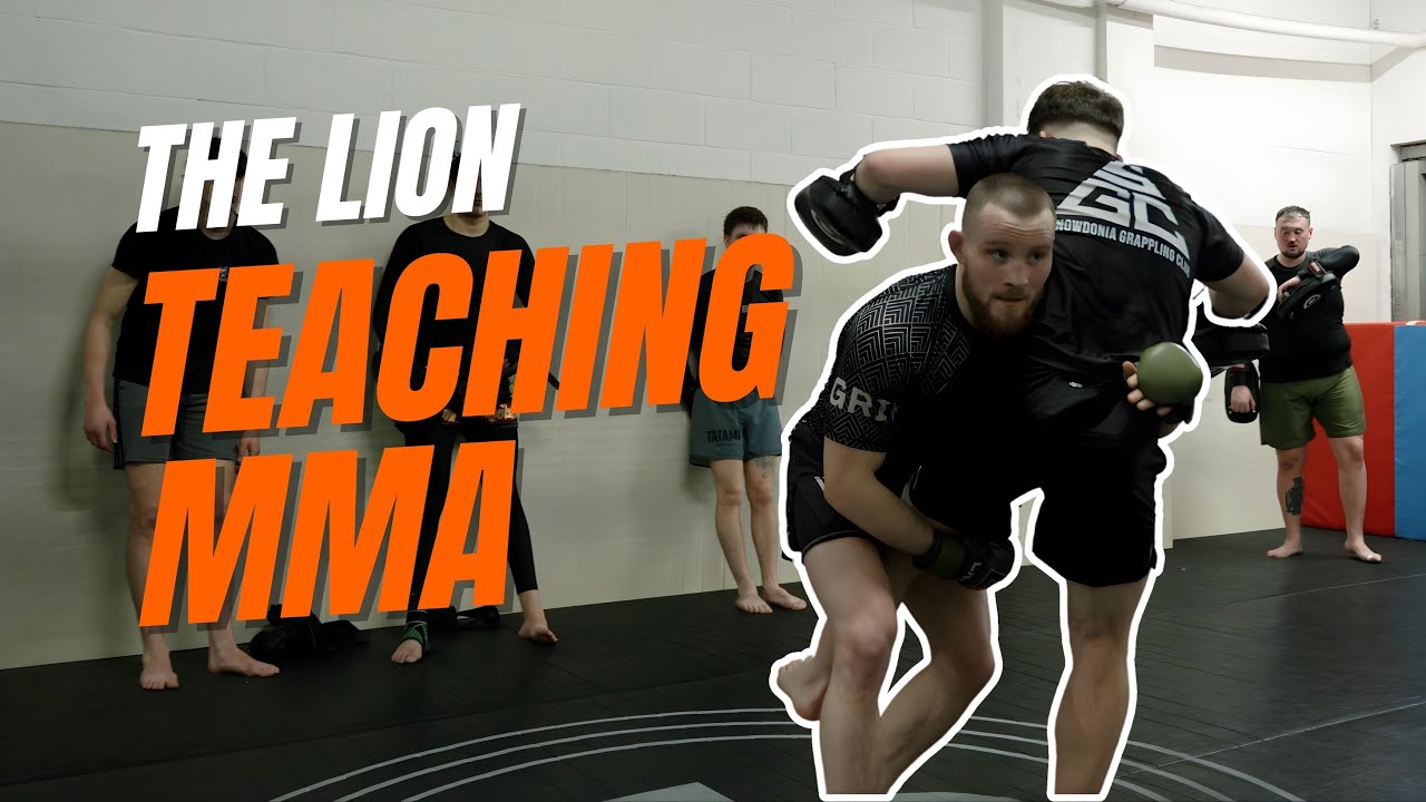 WHAT A REAL MMA CLASS LOOKS LIKE (TAUGHT BY A PRO FIGHTER) 🔥