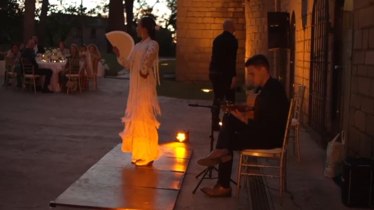 Spanish dance with guitar for wedding at the Montjuic Castle in Barcelona