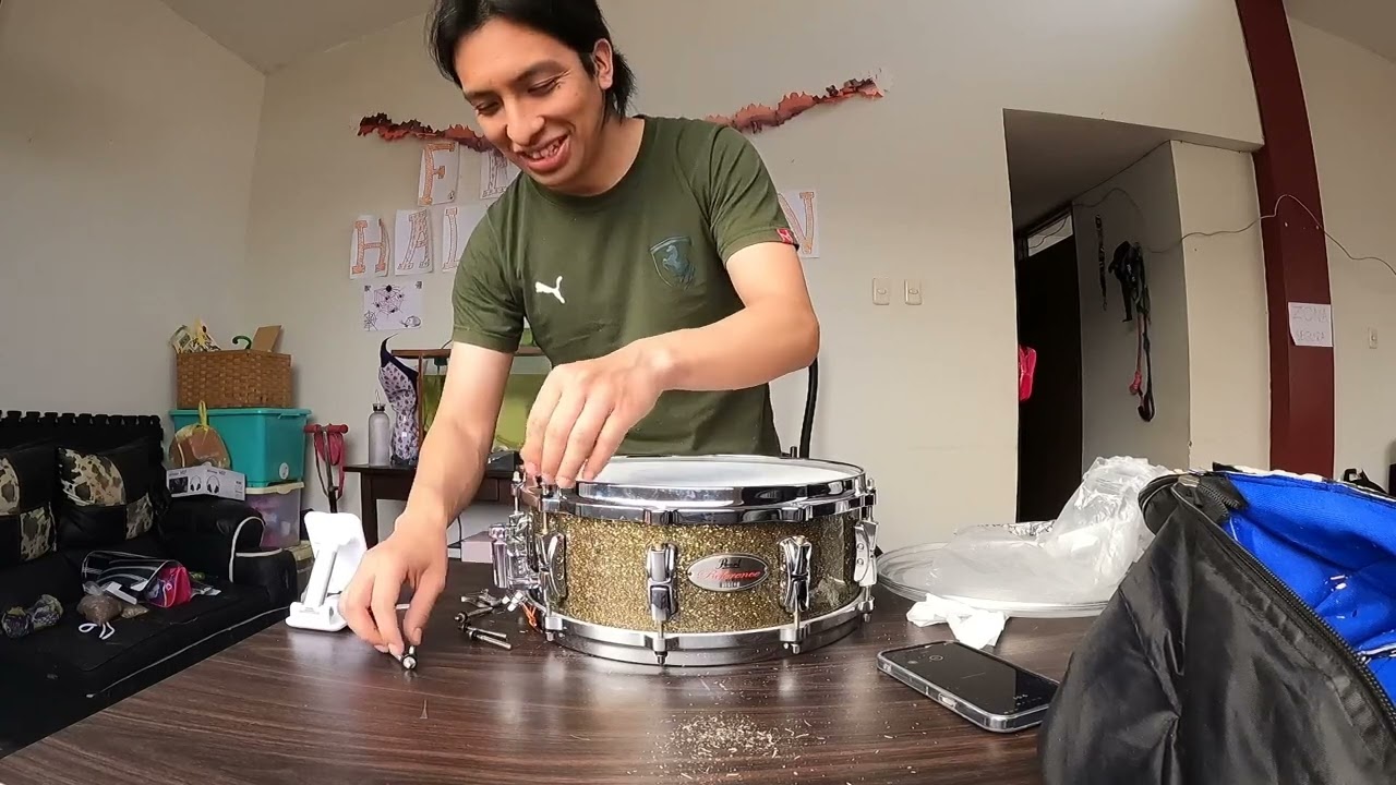 Tutorial de como cambiar el parche de Tarola (snare) Pearl Reference