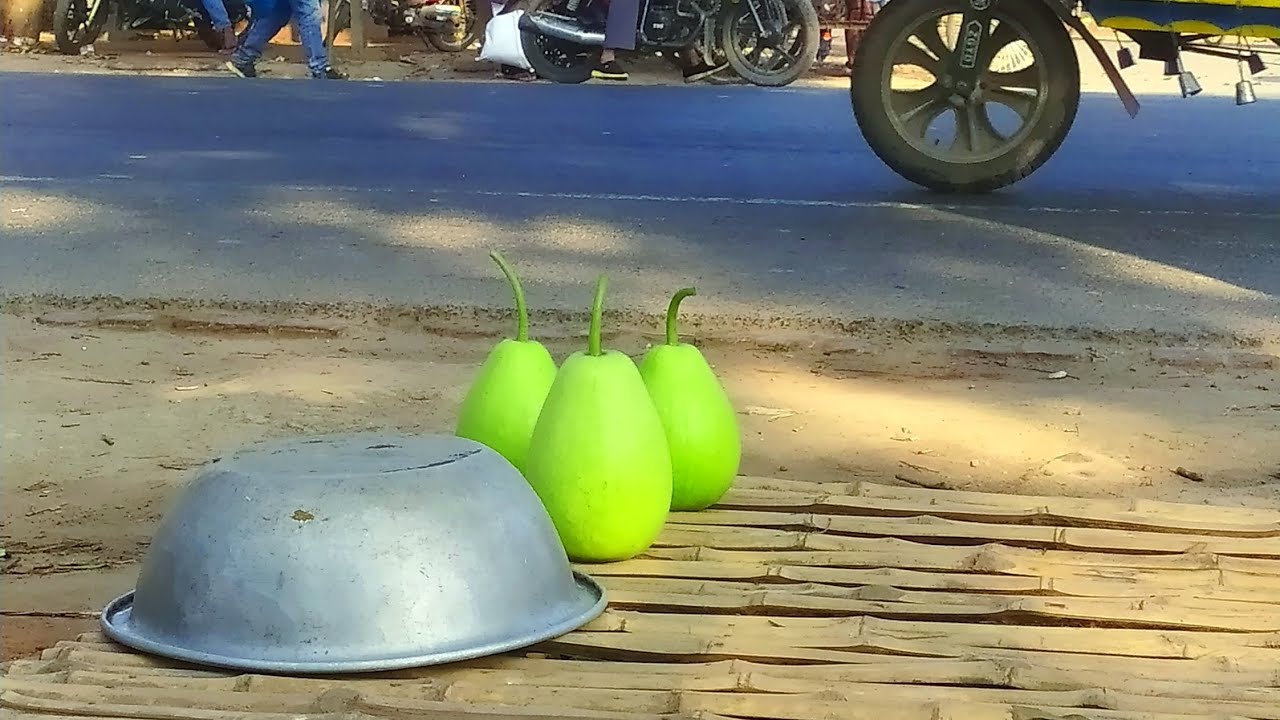 ভাবি লাউ কিনতে এসেছে 