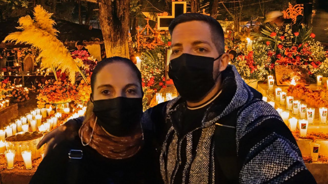NUESTRO PRIMER DÍA DE MUERTOS en MÉXICO 🇲🇽 DIA DE MUERTOS en MIXQUIC 2021