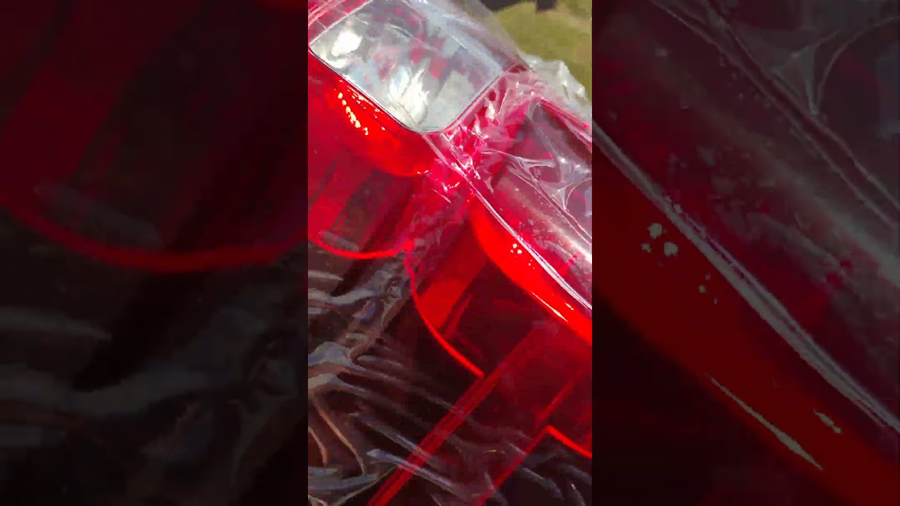 @2008 Chevy avalanche tail light replacement