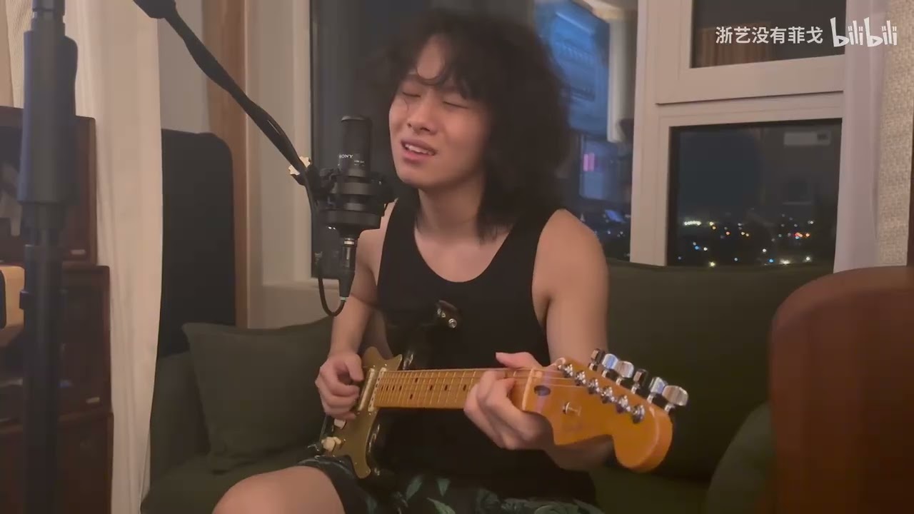 Figo Zhou 周菲戈 梅雨季 吉他版 Guitar version