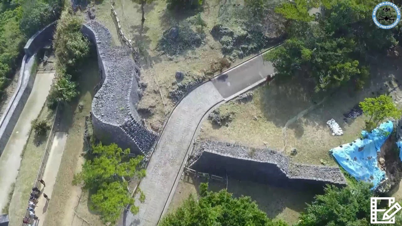 映画ハクソーリッジの舞台　沖縄空窓　浦添城跡