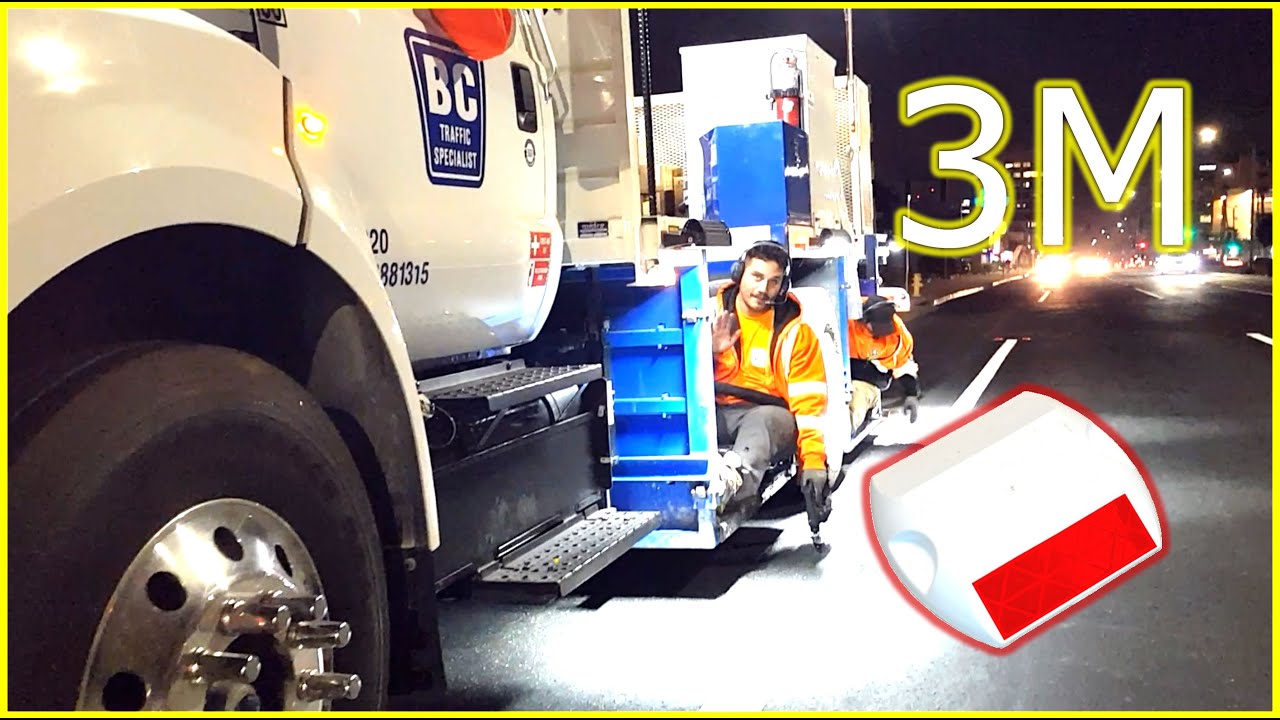 USA - 3M TWO-WAY WHITE-RED RAISED REFLECTOR PAVEMENT MARKERS SERIES 290 @MasterWorkers