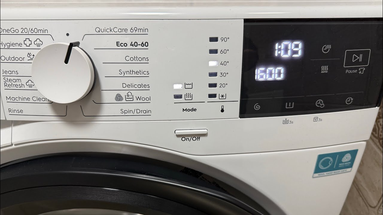Electrolux 700 SteamCare washer-dryer QuickCare69min 40°c 1600rpm 