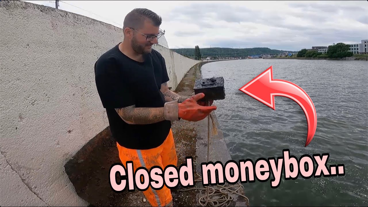 we find SO MUCH stuff while magnet fishing
