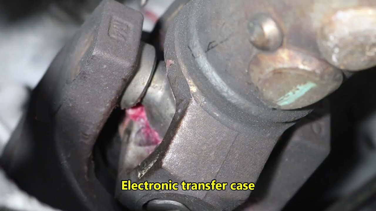 RAM Cummins 2500 4 X 4 2013 - 2018 Cardan joint location and greasing