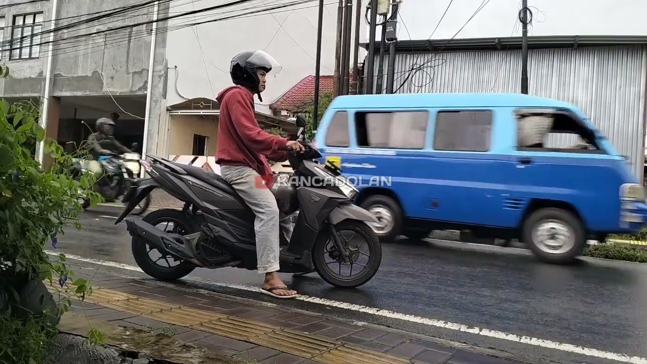 Real City Traffic Sounds &ndash; Relaxing Urban Ambience (No Music, No Talking)