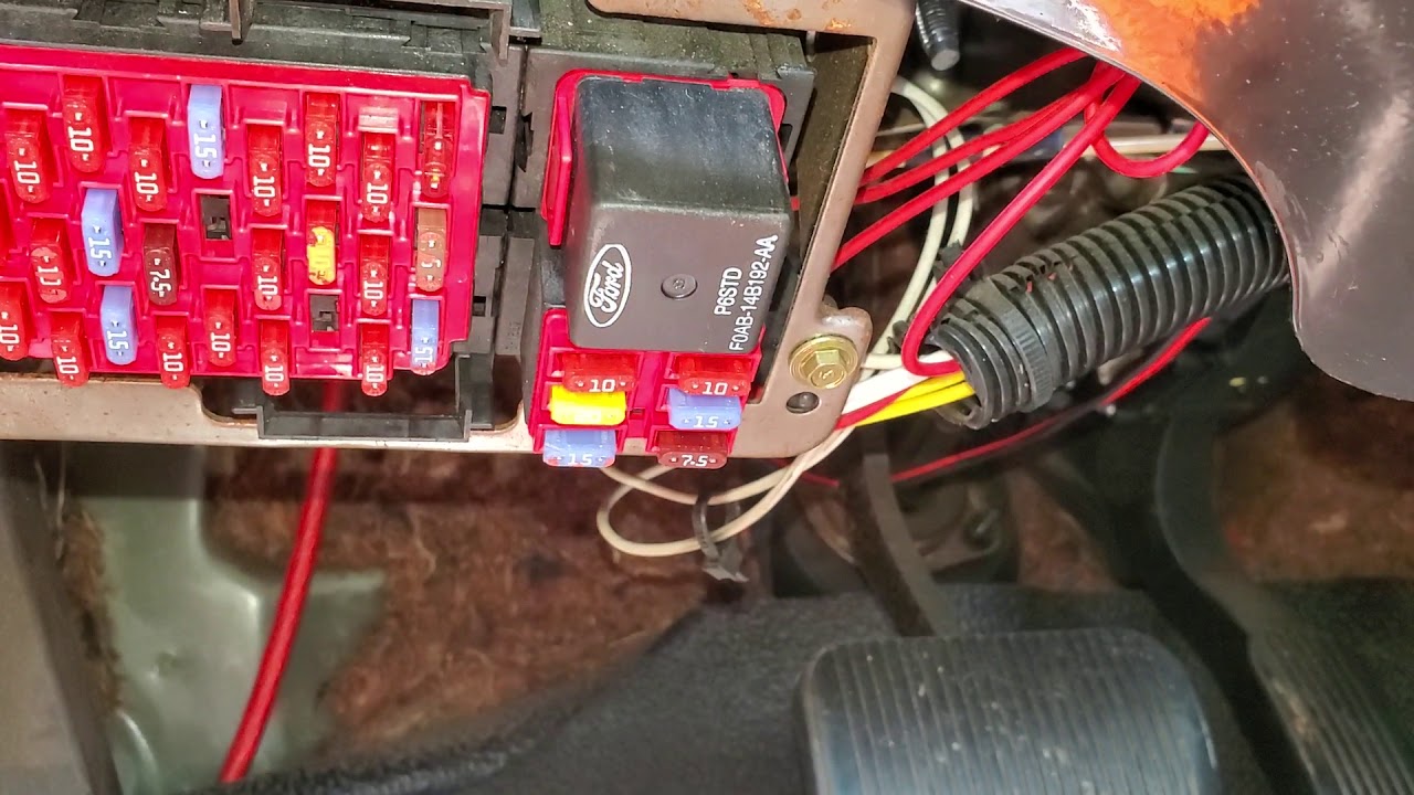 2006 Ford Crown Vic Radio Fuses