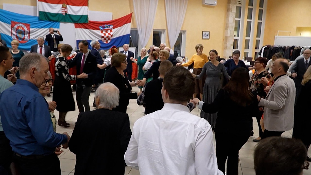 DRÁVATÁJ - Tizenhatodik alkalommal tartották meg a vukovári magyar bált