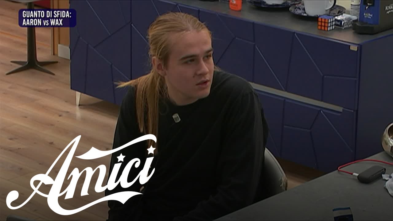 Amici 22 - Le tensioni tra Aaron e Wax