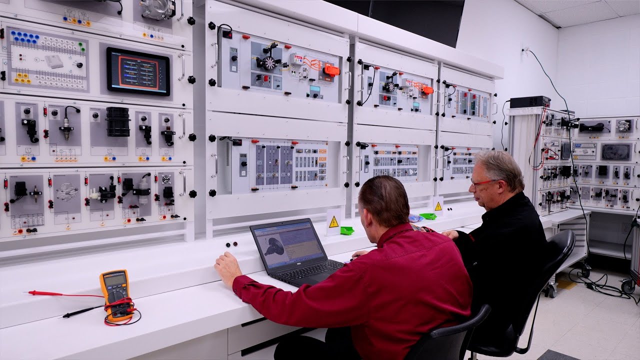 Electude Training: The Future of Automotive Education is at Lincoln Tech