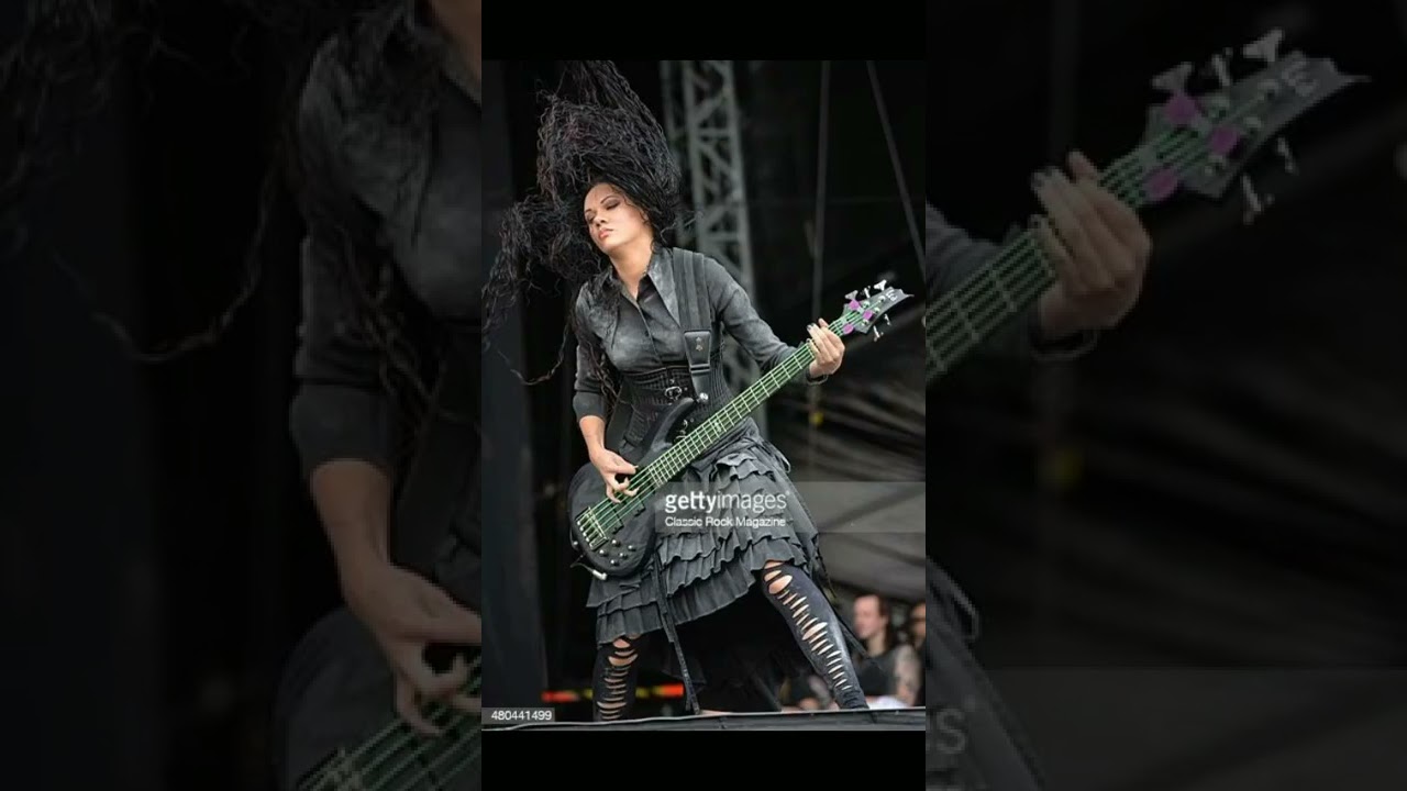 ( Rayna Foss  Group band 🆚 ) official hardcore  metalspeed levelup the Best pic collection❄️ 👑💙🎙️🇨🇦🎥